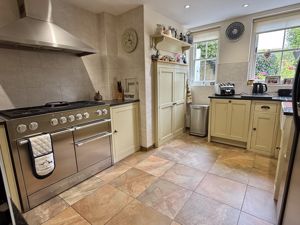 Photo 27- click for photo gallery